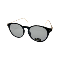 SLEEK BLACK FRAMED SHADES: 8EYED-13057 WAYFARER